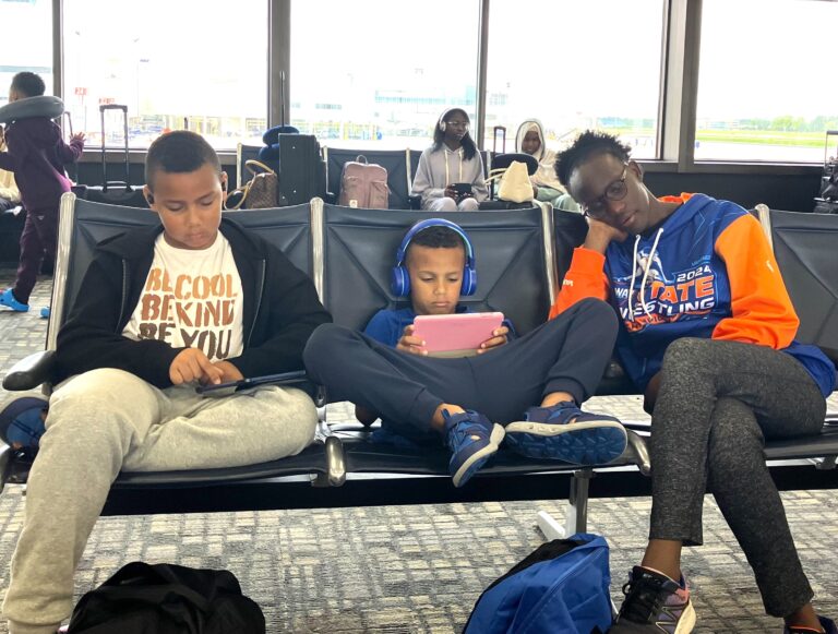 Long-Haul Flight Essentials for Moms